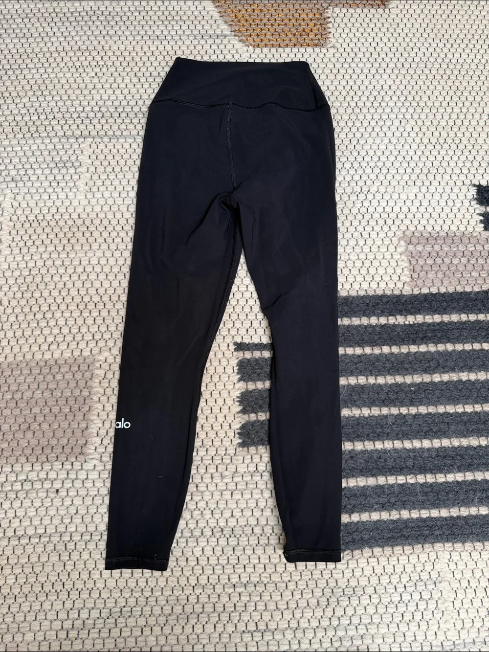 ALO Yoga sleek alo